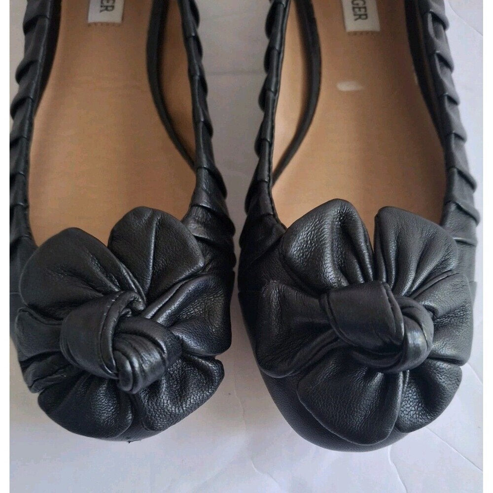 Kelsi Dagger Pleated Leather Ballet Flats Size 6 Black Flower Knot Quiet Luxury - Picture 2 of 9